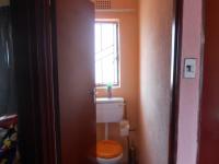 Bathroom 1 - 2 square meters of property in 