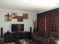 Lounges - 26 square meters of property in Aerorand - MP