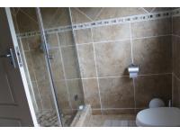 Main Bathroom - 9 square meters of property in Albertinia