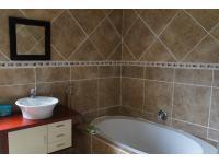 Bathroom 1 - 6 square meters of property in Albertinia