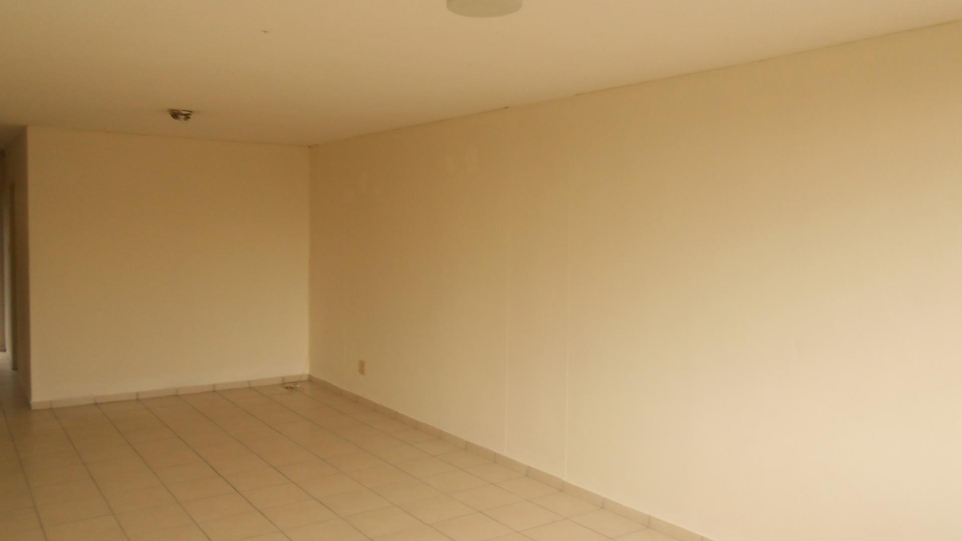 Dining Room - 14 square meters of property in Sunnyside