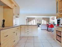 Kitchen - 37 square meters of property in Six Fountains Estate