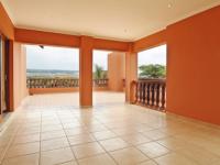 Balcony - 94 square meters of property in Six Fountains Estate