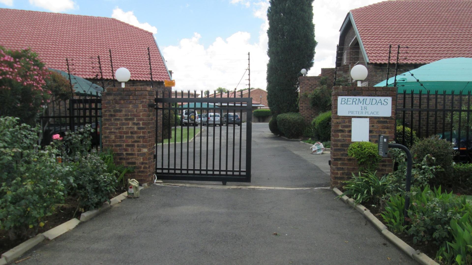 Front View of property in Kibler Park