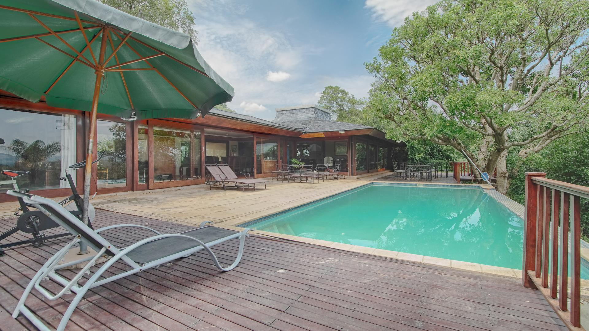 Entertainment - 236 square meters of property in Magaliesburg