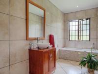 Bathroom 3+ - 27 square meters of property in Magaliesburg