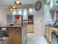 Kitchen - 19 square meters of property in The Meadows Estate