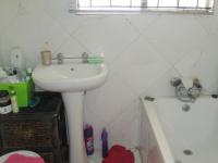 Main Bathroom - 6 square meters of property in Cosmo City