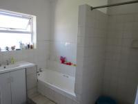 Main Bathroom - 8 square meters of property in Zeekoei Vlei