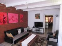 Lounges - 18 square meters of property in Zeekoei Vlei