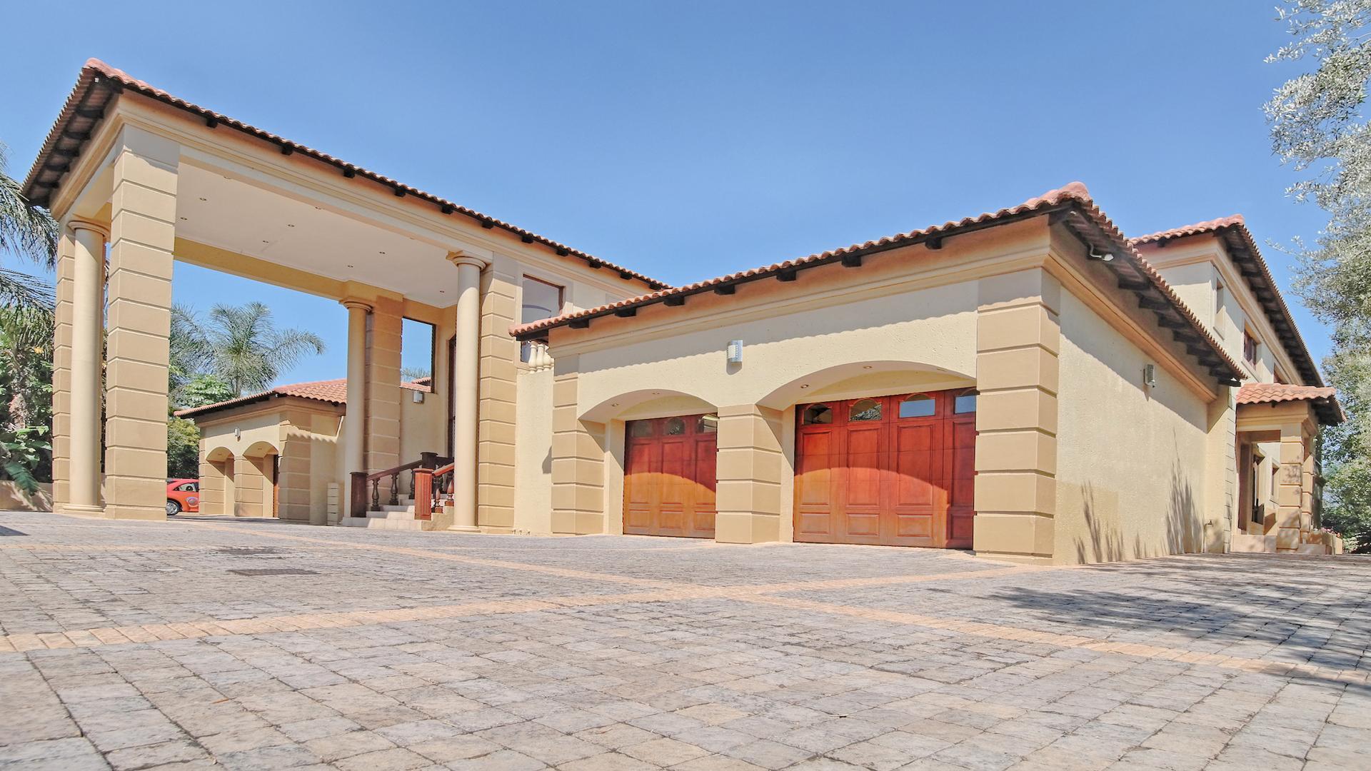 Front View of property in Woodhill Golf Estate