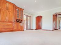 Main Bedroom - 49 square meters of property in Woodhill Golf Estate