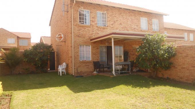 2 Bedroom Sectional Title for Sale For Sale in The Reeds - Private Sale - MR139471