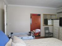 Main Bedroom - 32 square meters of property in Albemarle