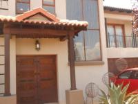 3 Bedroom 3 Bathroom House for Sale for sale in Monavoni
