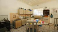 Kitchen of property in West Village