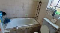 Bathroom 2 of property in West Village