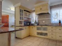 Kitchen - 17 square meters of property in The Wilds Estate