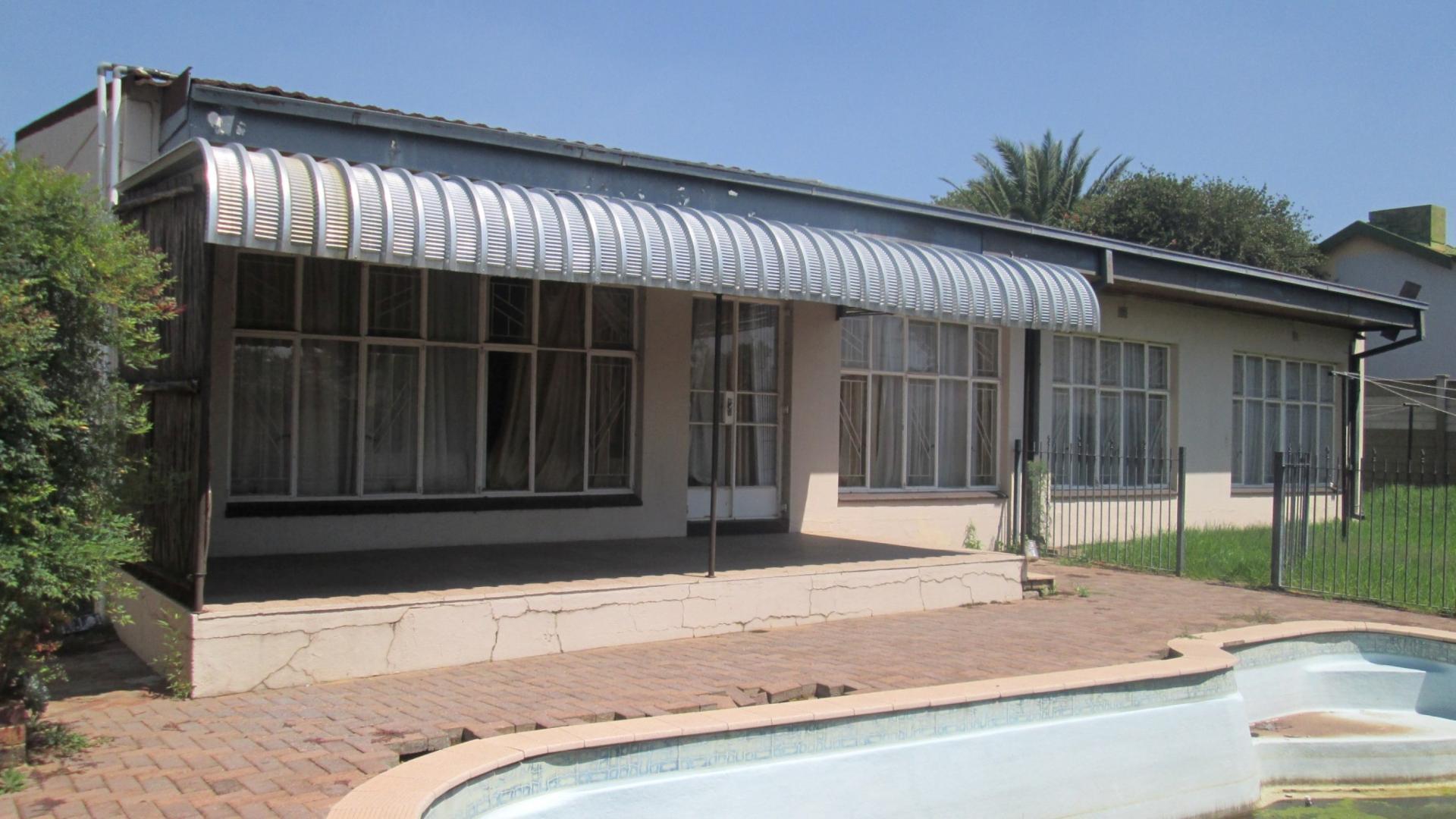 Backyard of property in Vanderbijlpark