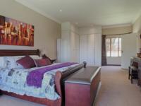 Main Bedroom - 34 square meters of property in Woodhill Golf Estate