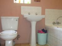 Main Bathroom - 5 square meters of property in Randpark Ridge