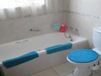 Bathroom 1 - 6 square meters of property in Terenure