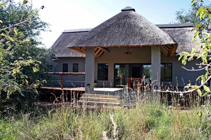 3 Bedroom House for Sale For Sale in Hoedspruit - Private Sale - MR139970