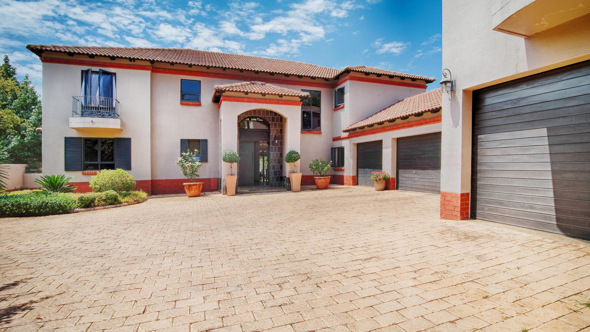 Front View of property in Boardwalk Manor Estate