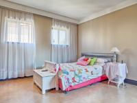 Bed Room 1 - 24 square meters of property in Boardwalk Manor Estate