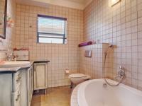 Bathroom 2 - 7 square meters of property in Boardwalk Manor Estate