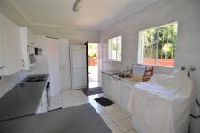 Kitchen - 14 square meters of property in Atlasville