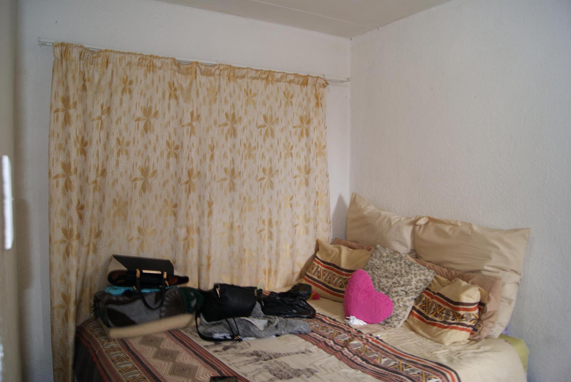 Bed Room 1 - 15 square meters of property in Montclair (Dbn)