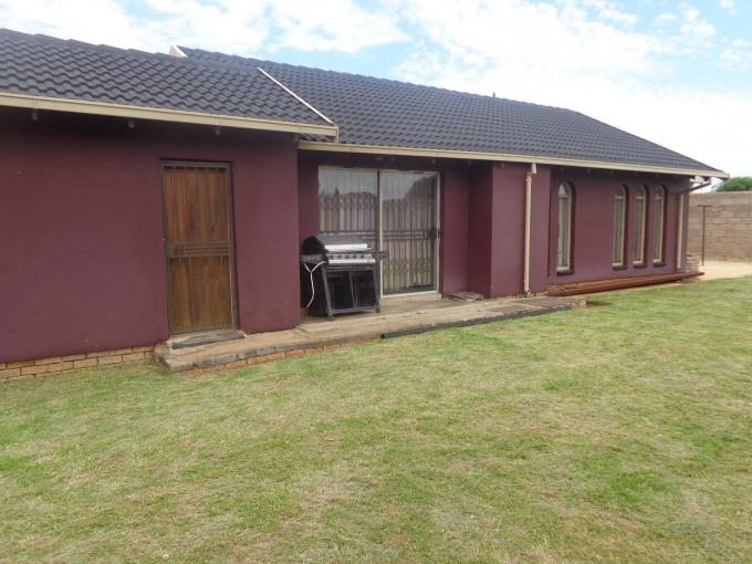 3 Bedroom House for Sale For Sale in Kagiso - Private Sale - MR140081