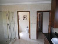 Main Bathroom - 17 square meters of property in Marina Beach