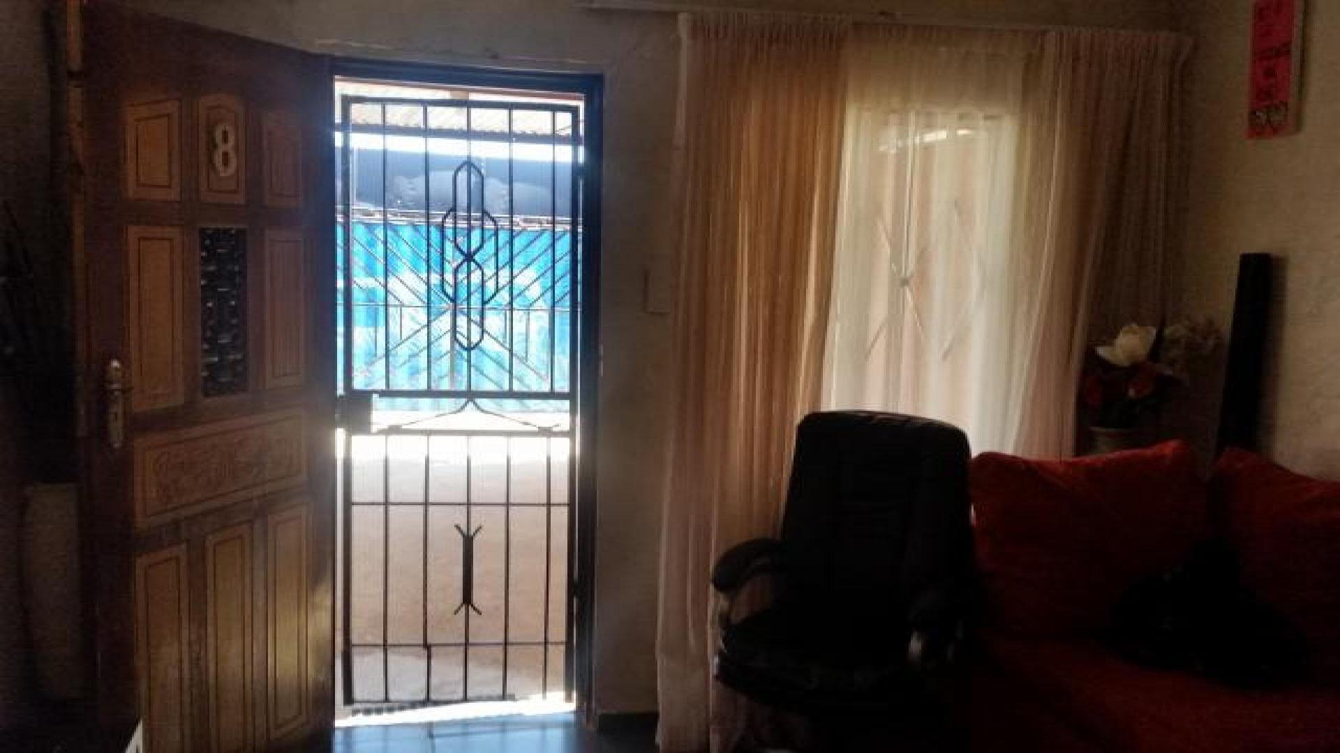 Spaces of property in Eldorado Park AH