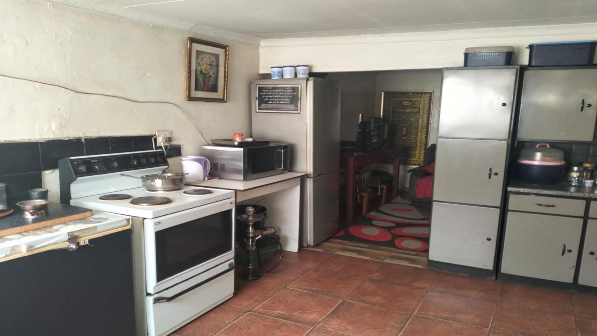 Kitchen of property in Eldorado Park AH