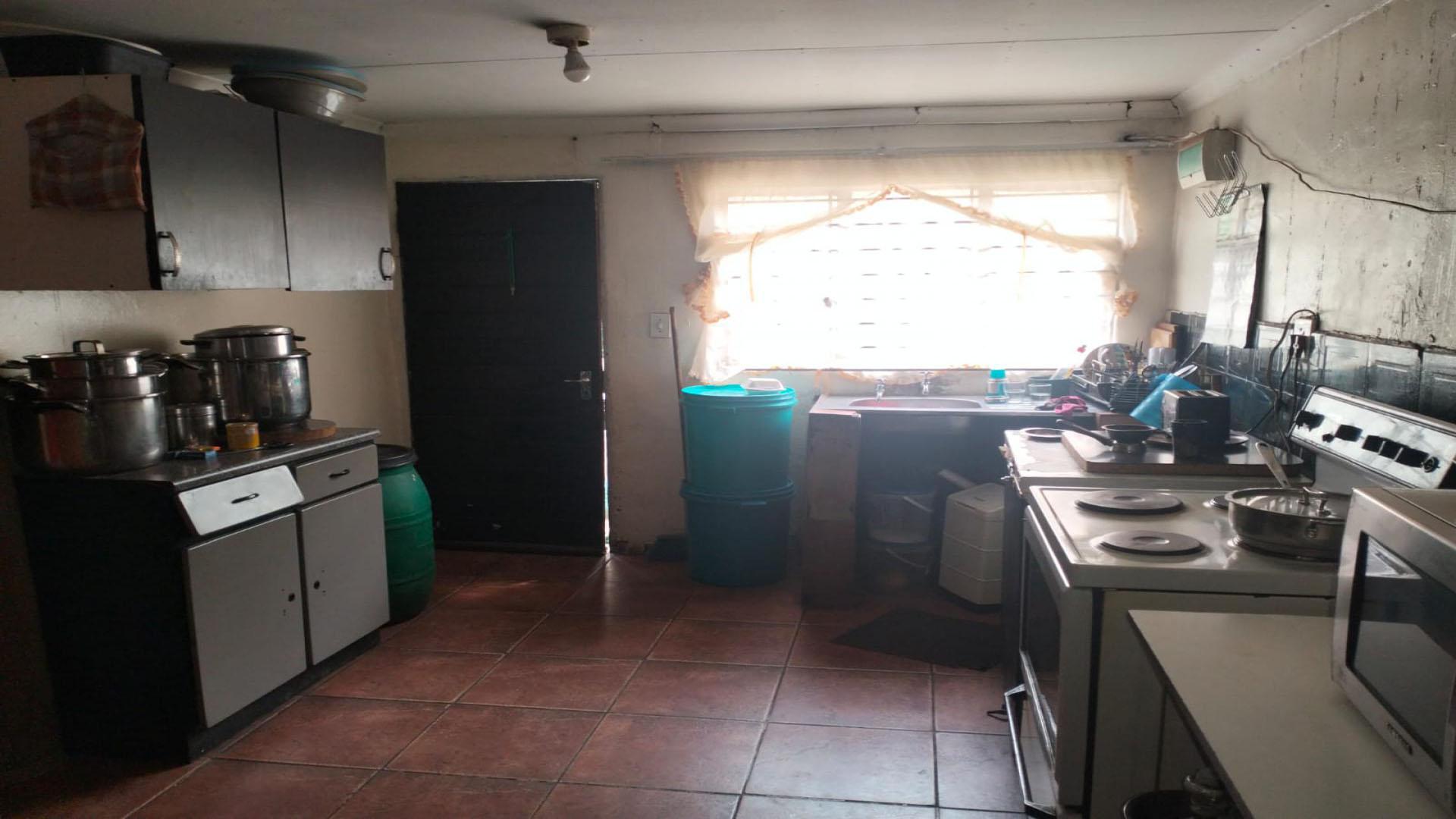 Kitchen of property in Eldorado Park AH