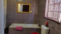 Bathroom 1 of property in Eldorado Park AH