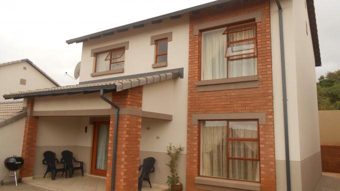 4 Bedroom Simplex for Sale For Sale in Eldoraigne - Home Sell - MR140179