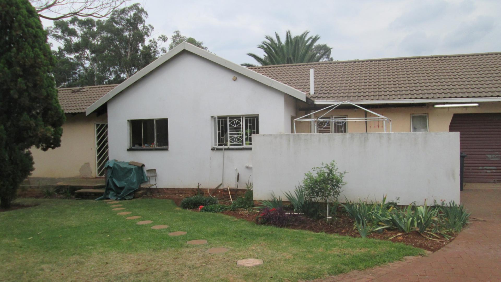 Front View of property in Brakpan