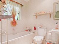 Bathroom 1 - 5 square meters of property in Silver Lakes Golf Estate