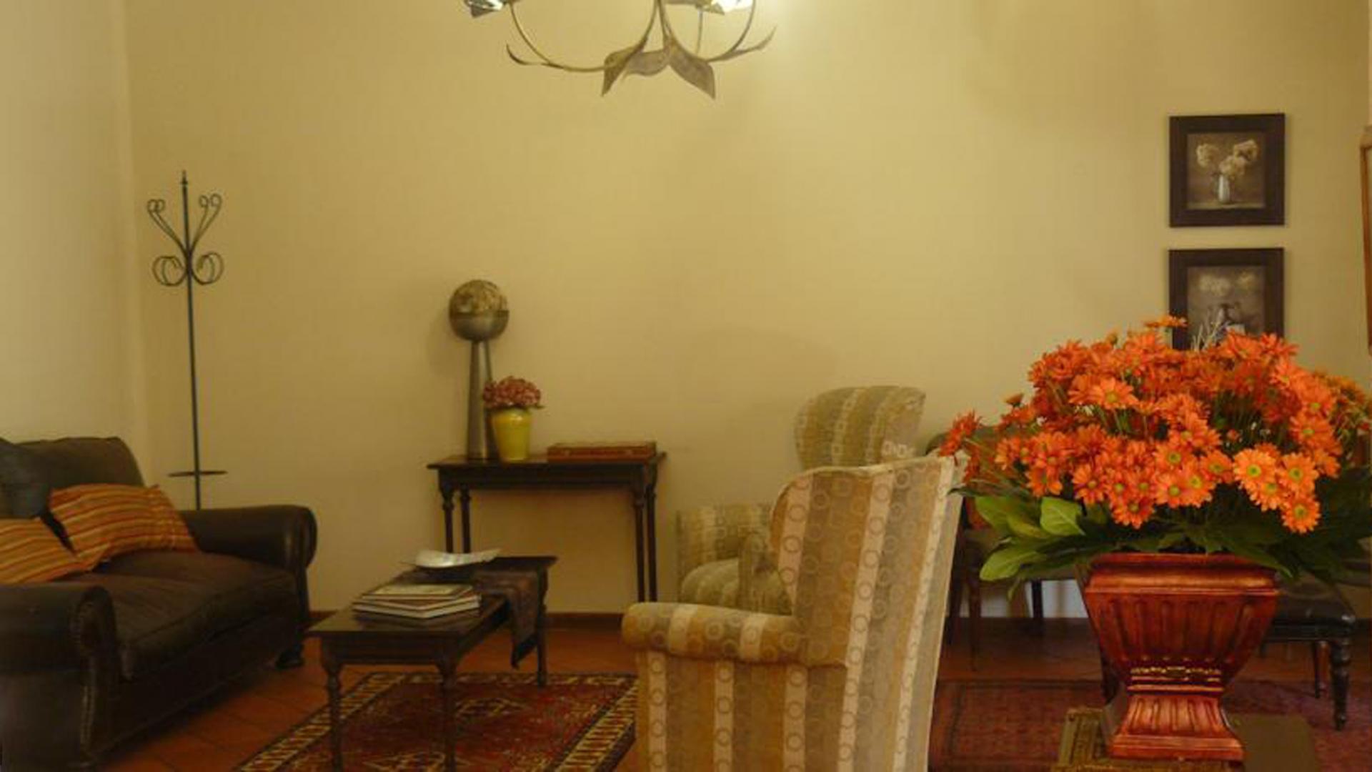 Lounges of property in Equestria