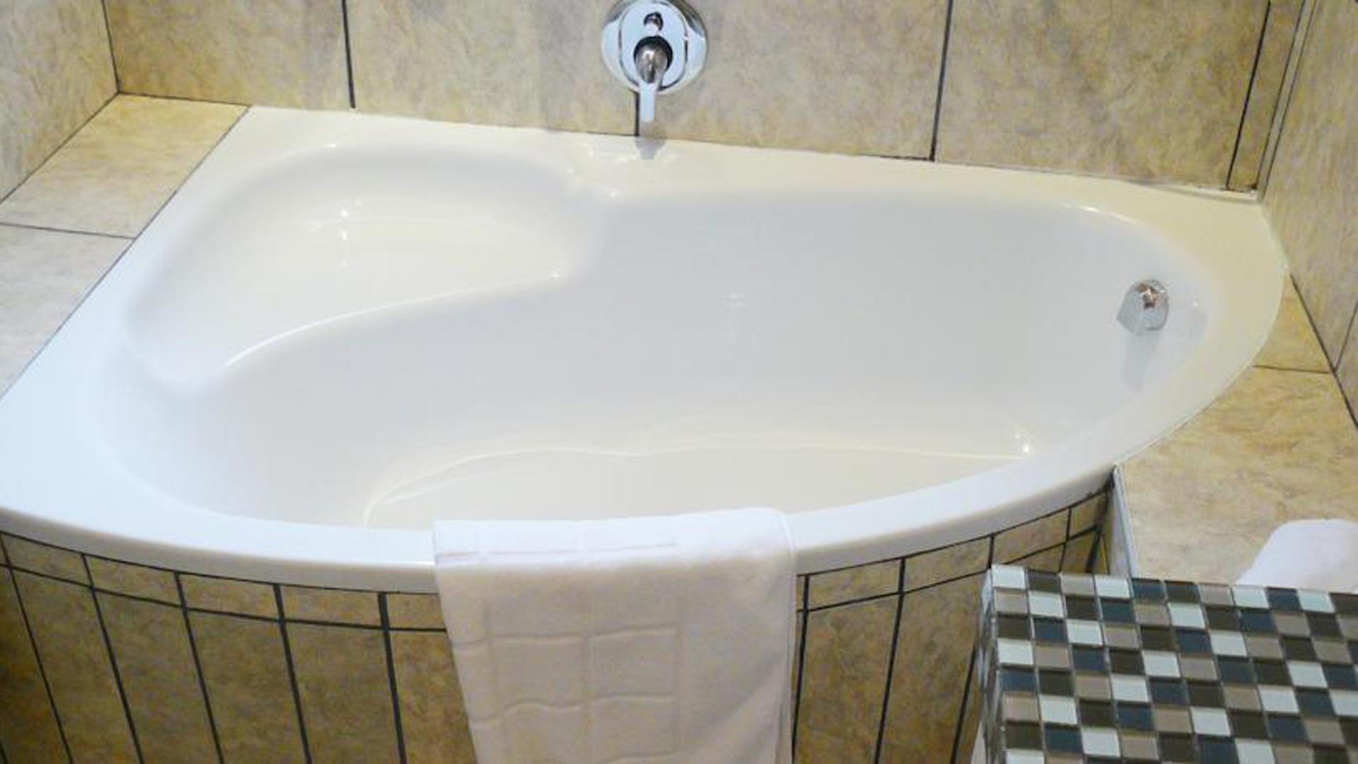 Bathroom 1 of property in Equestria