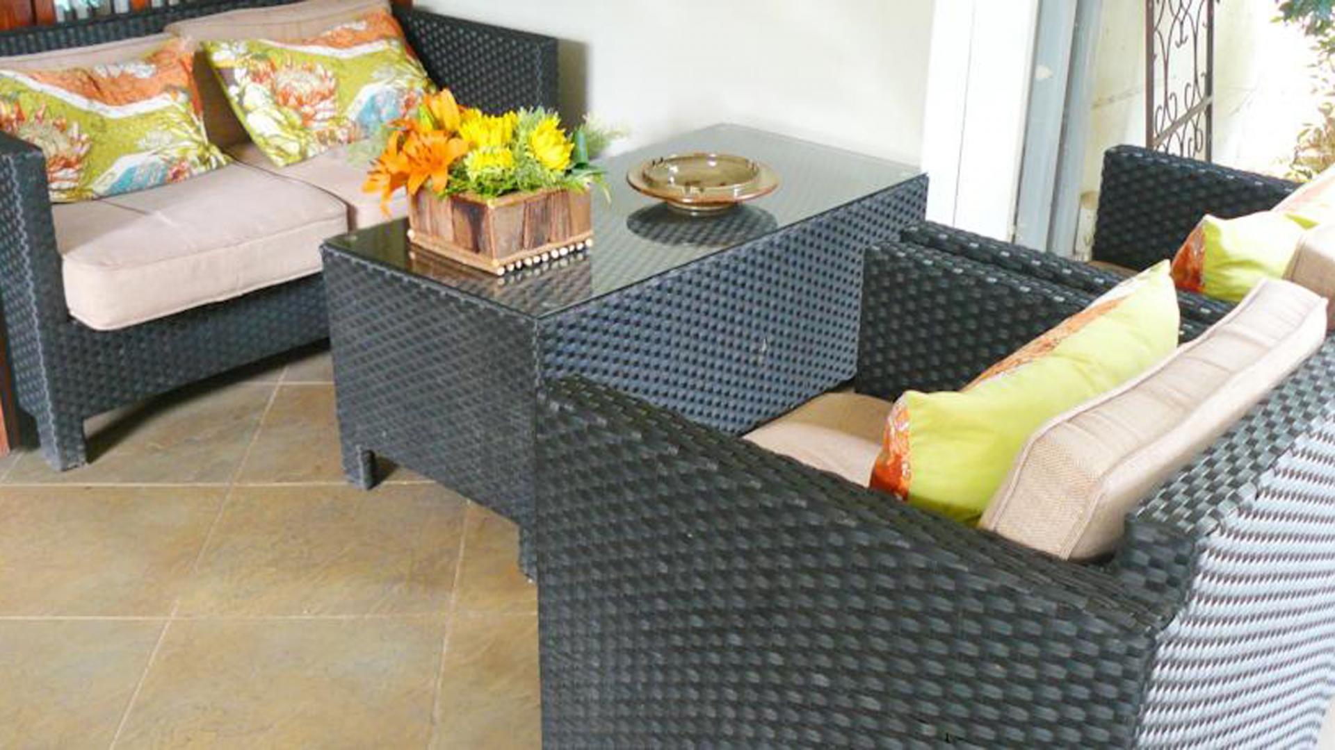 Lounges of property in Equestria