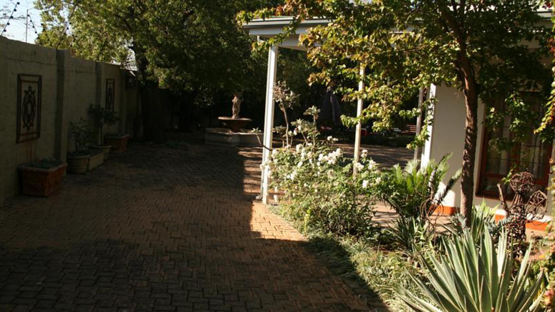 Backyard of property in Equestria