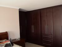 Main Bedroom - 18 square meters of property in Kosmosdal