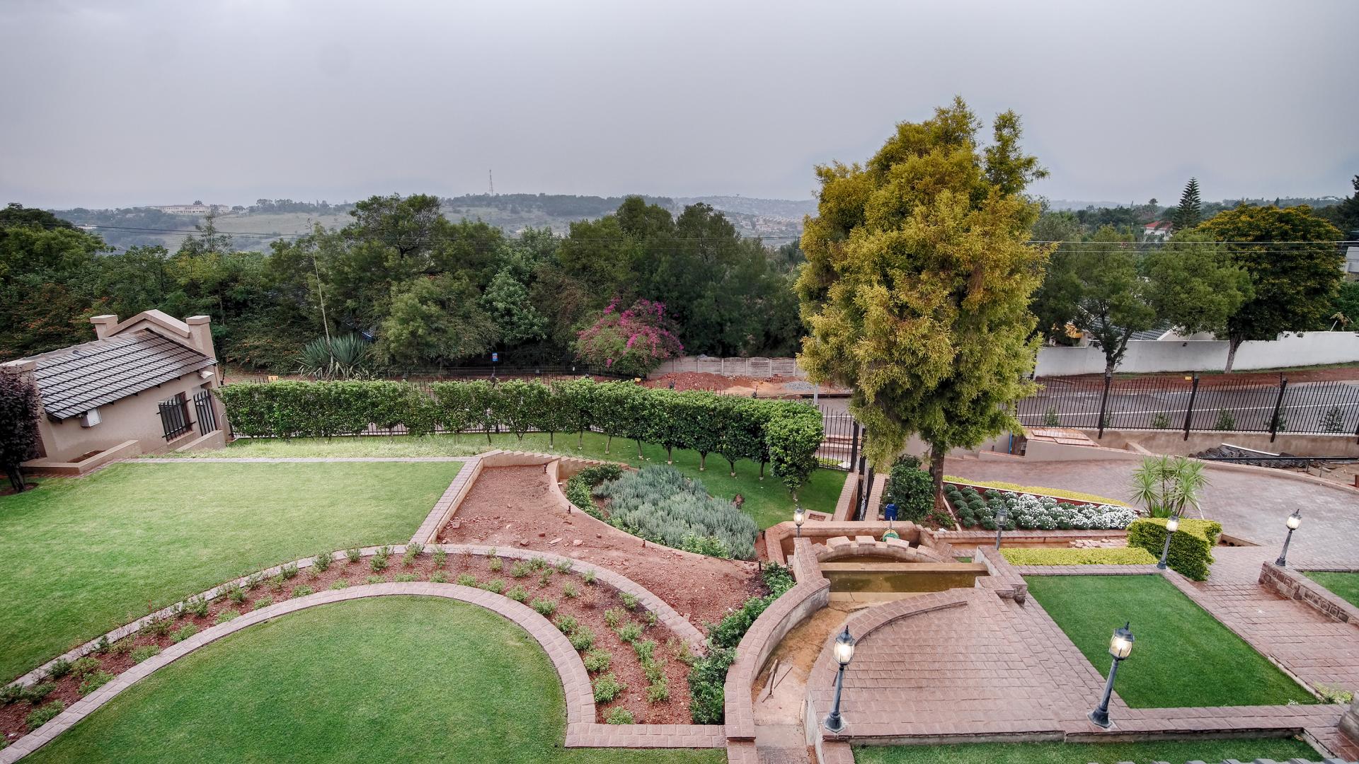 Garden of property in Waterkloof Ridge