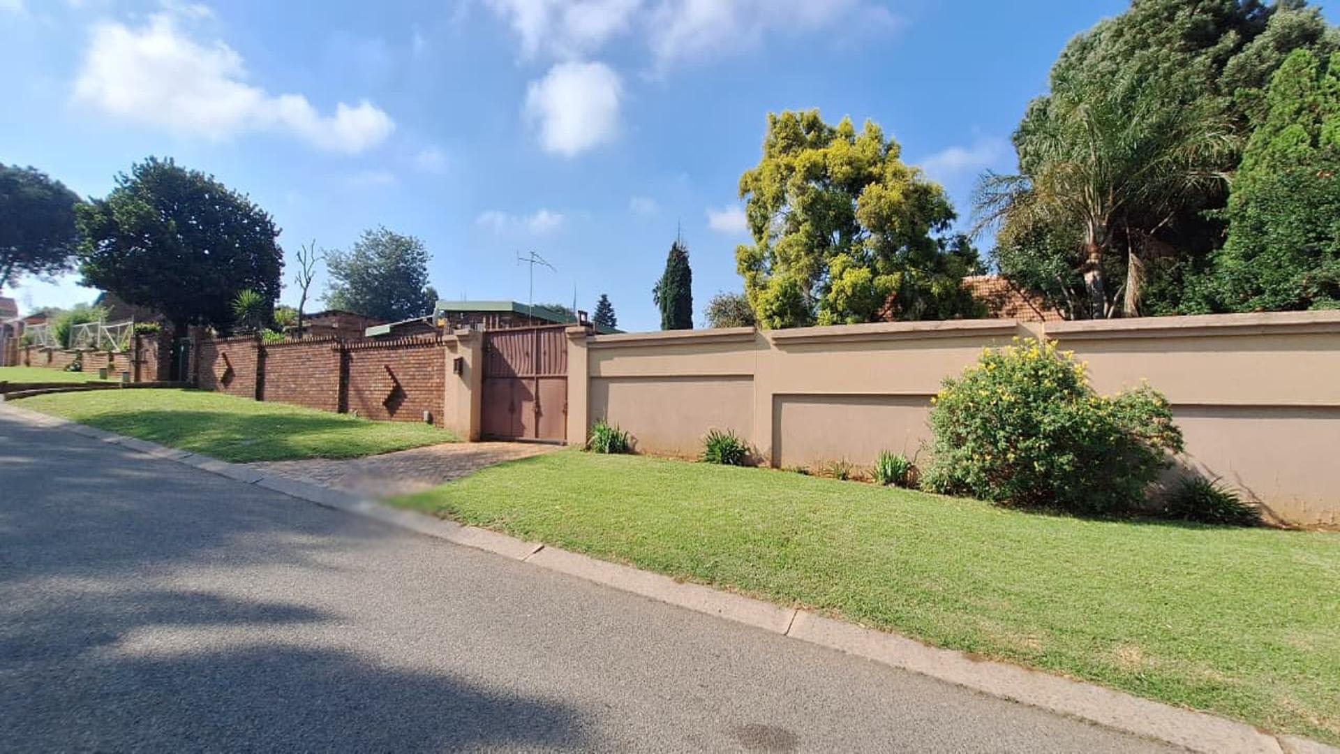 Front View of property in Birch Acres