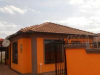 3 Bedroom 2 Bathroom House for sale in The Orchards