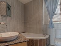 Bathroom 1 - 12 square meters of property in Silver Lakes Golf Estate